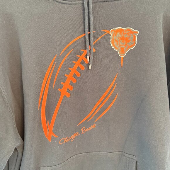 🧡💙 Chicago Bears Graphic Football Hoodie (Size XL) - Picture 2 of 7
